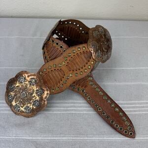 Chico’s Vtg Y2K Wide Leather Studded Festival Belt Copper Tone Conchos Brown M/L